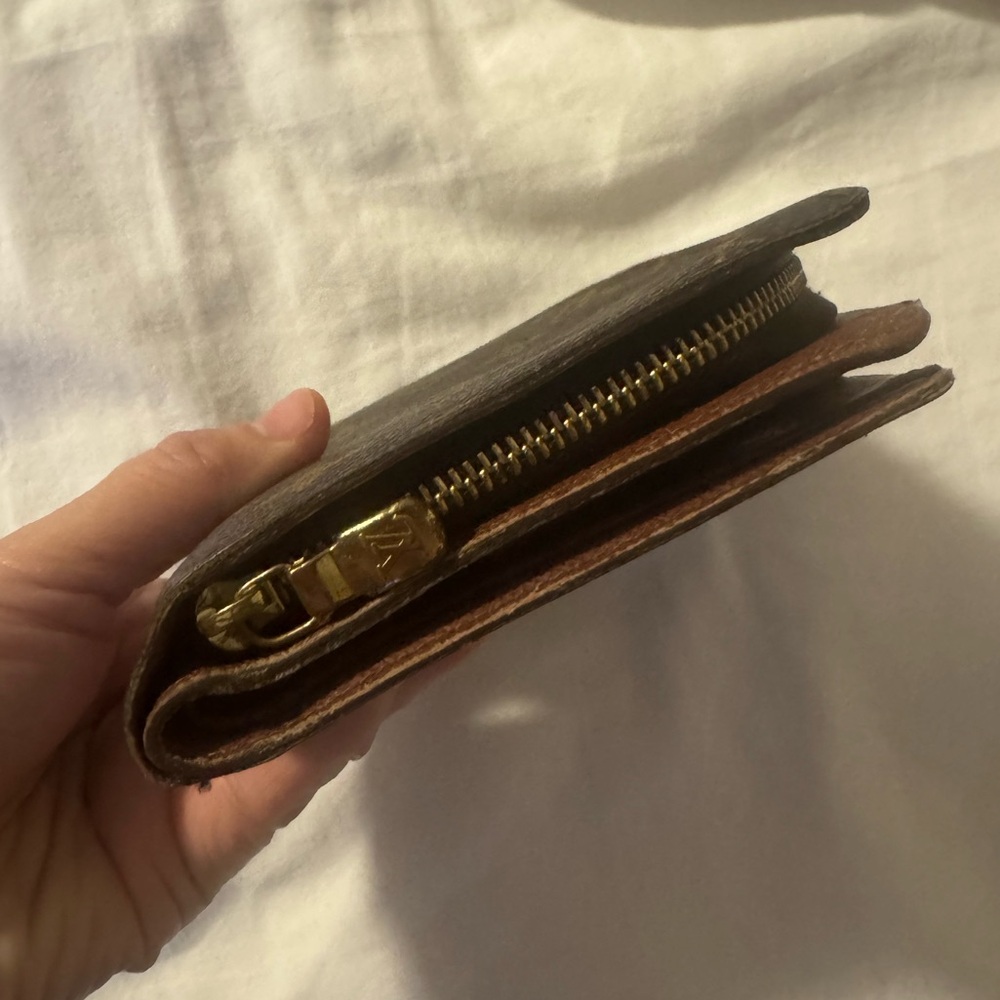 Louis Vuitton Monogram Canvas Brown and Gold Snap Closure Wallet - Picture 7 of 17
